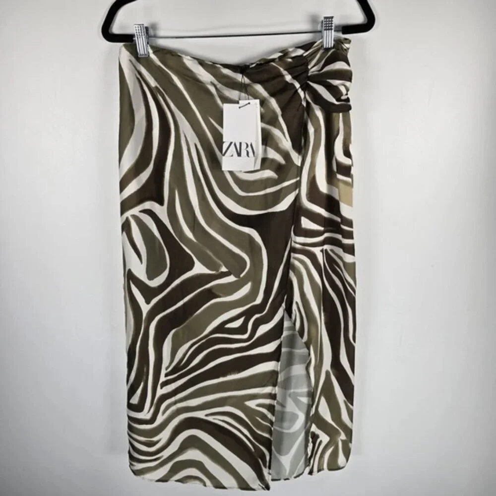 NWT ZARA Satin Animal Print HighWaisted Midi Skirt Front Slit Hem 8330/235 LARGE